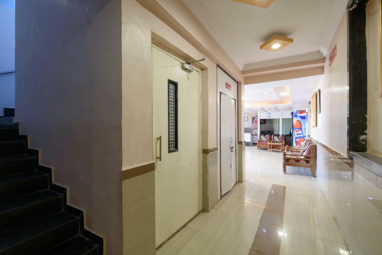 Hotel Sai Shraddha Shirdi Esterno foto