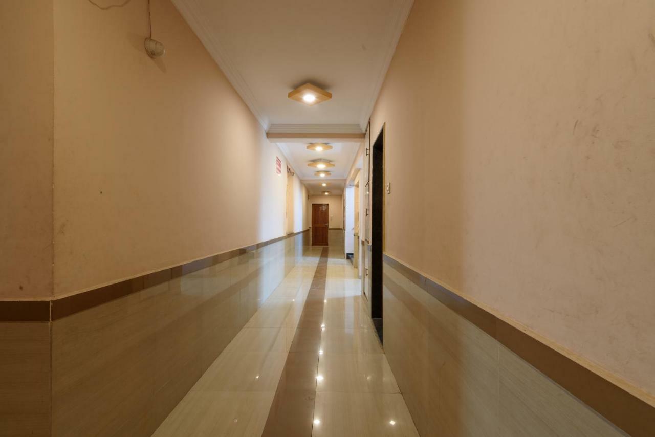 Hotel Sai Shraddha Shirdi Esterno foto
